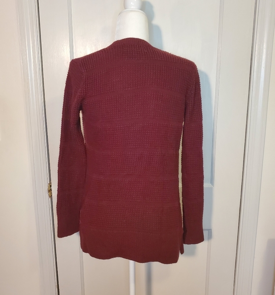 Cute Maroon Cardigan - Picture 2 of 4
